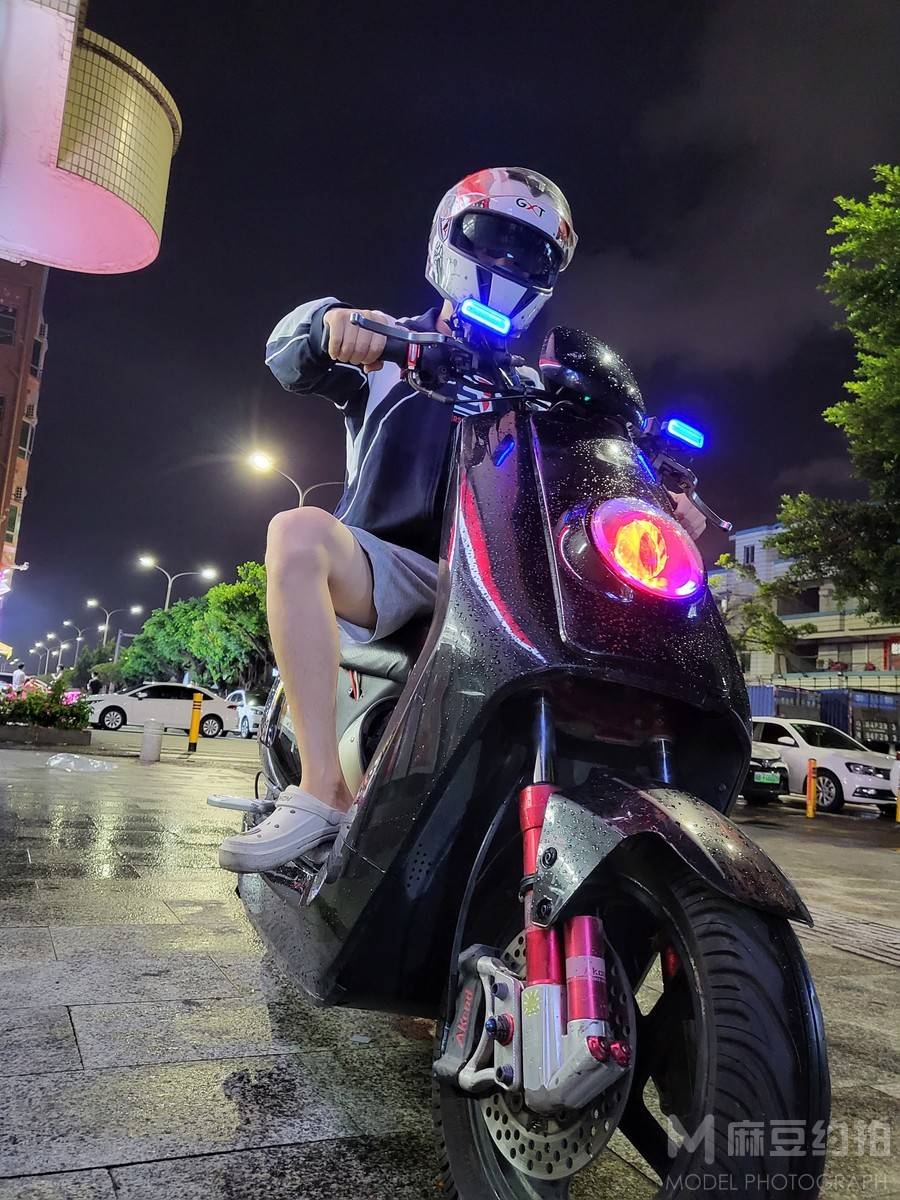 夜景模特