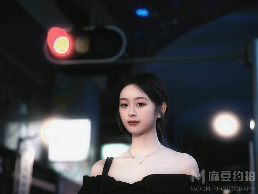 夜景模特