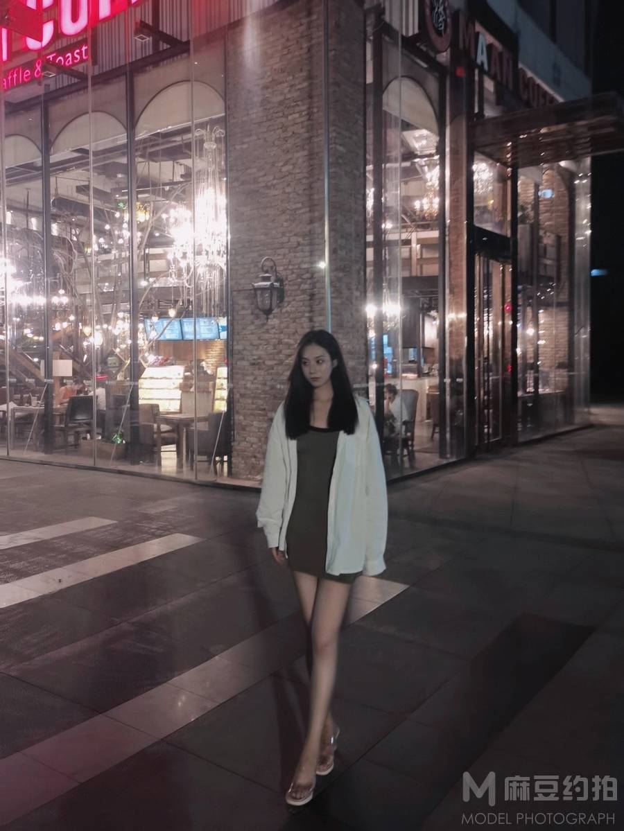 夜景模特