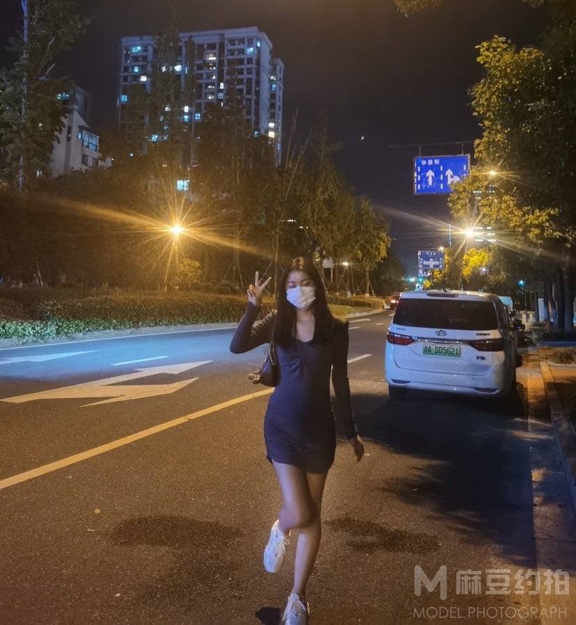 夜景模特