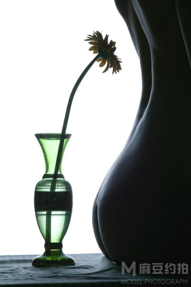 黑白模特