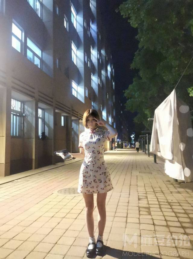 校园模特