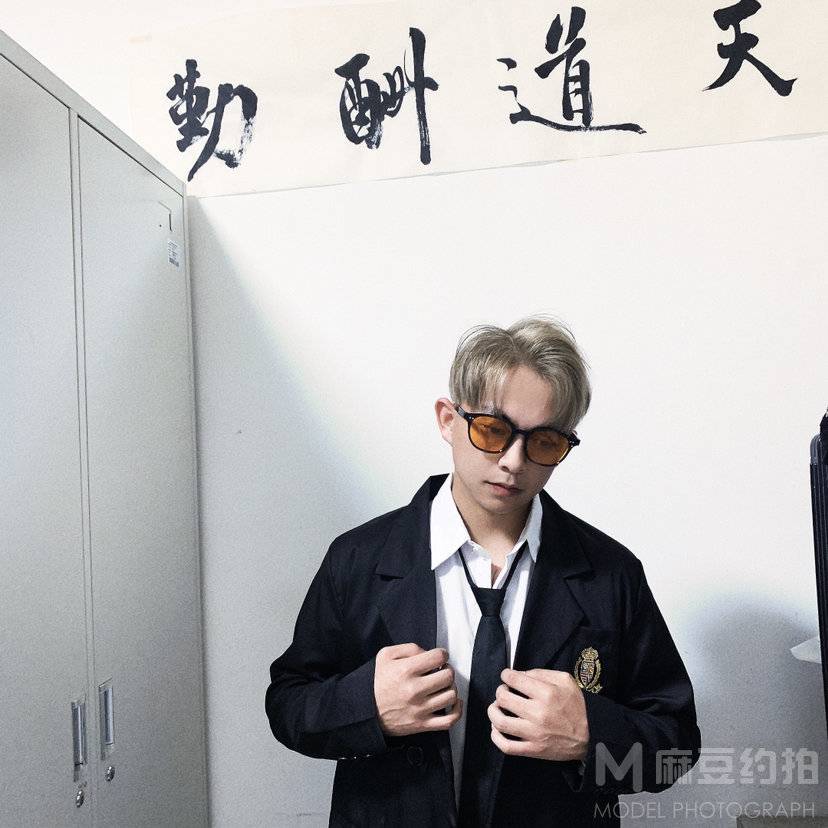 暗黑模特