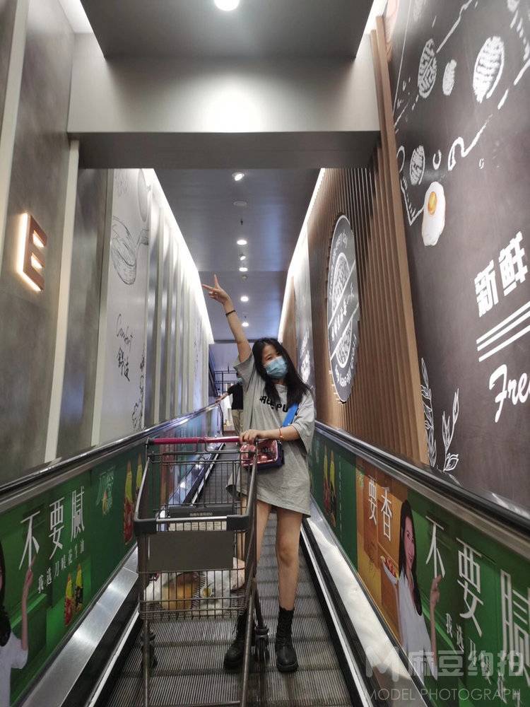 清新模特