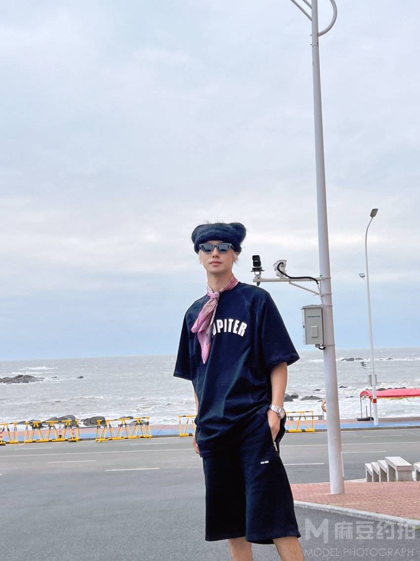 黑白模特