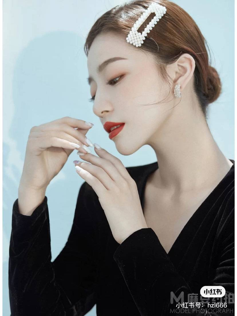 情绪模特