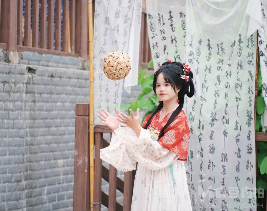 汉服模特