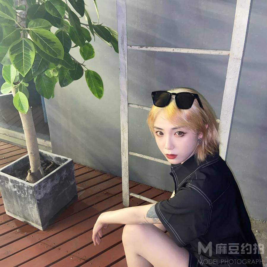 妆容模特