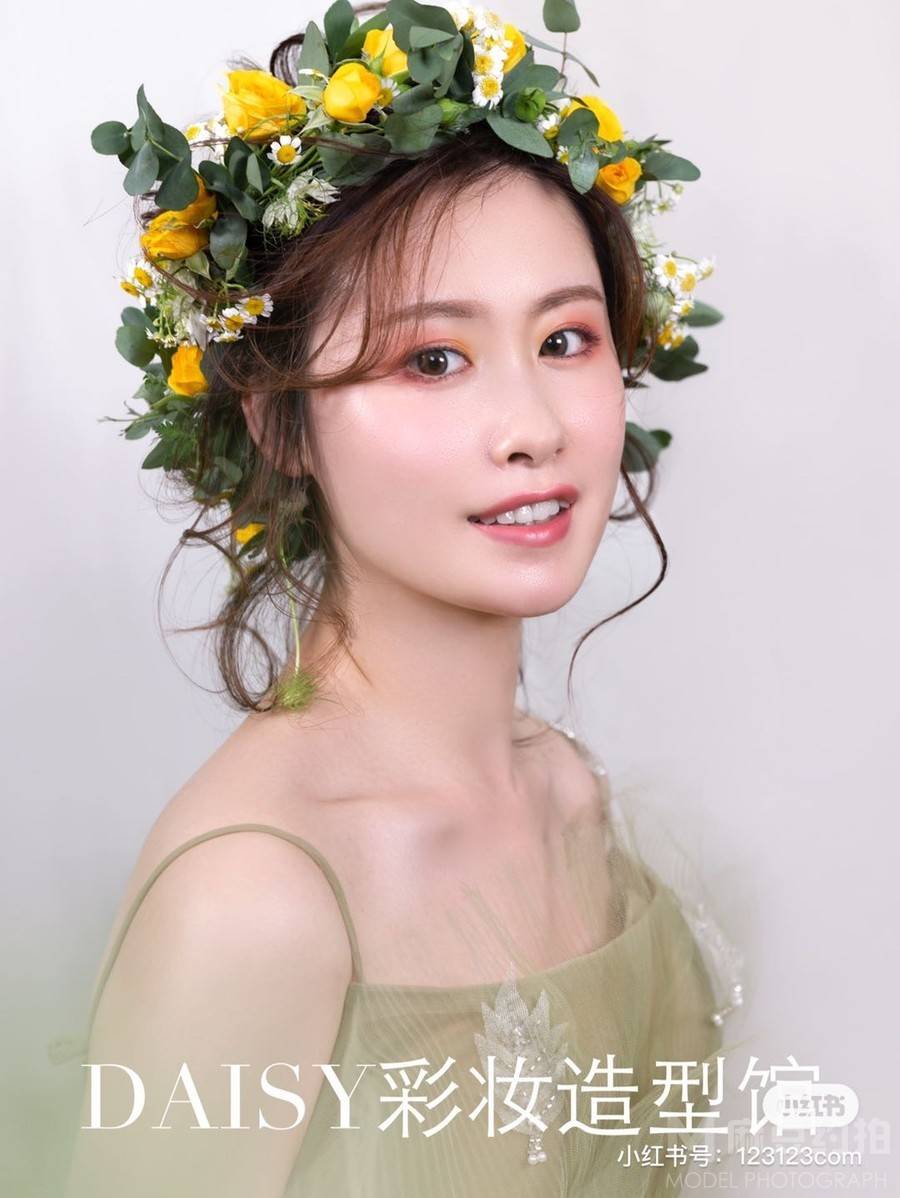 妆容模特