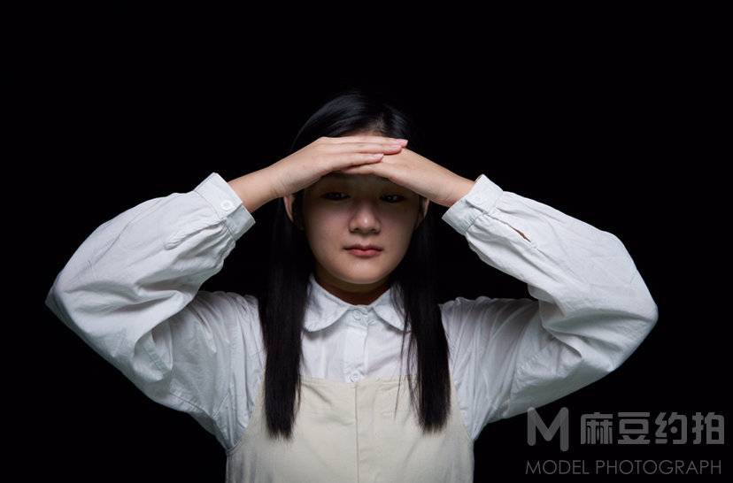 情绪模特
