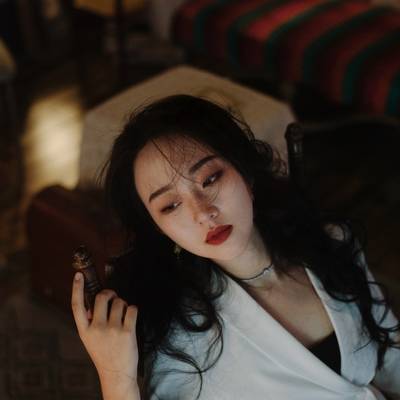 情绪模特