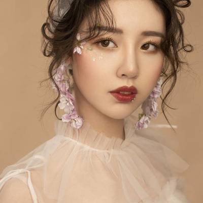 妆容模特
