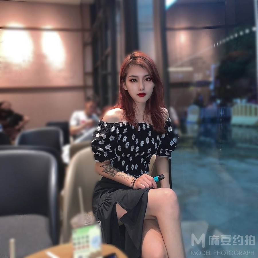 妆容模特