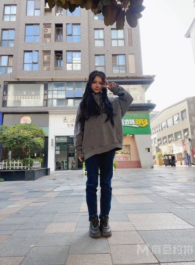 清新模特