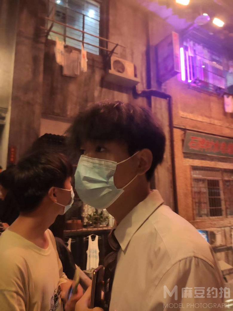 夜景模特