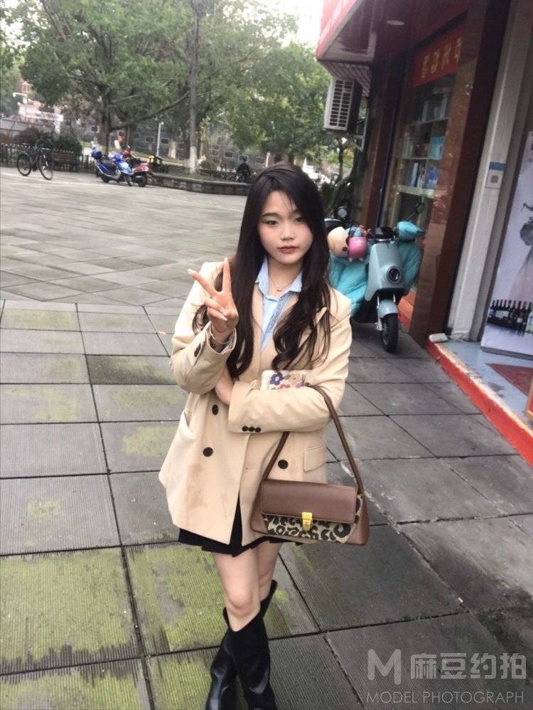 妆容模特