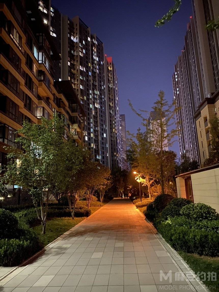 夜景模特