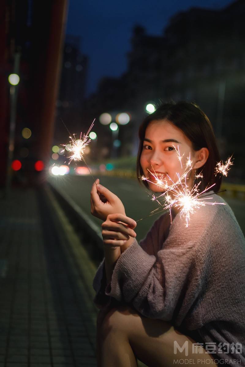 夜景模特