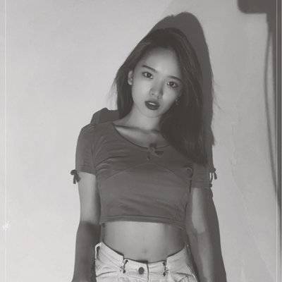 黑白模特