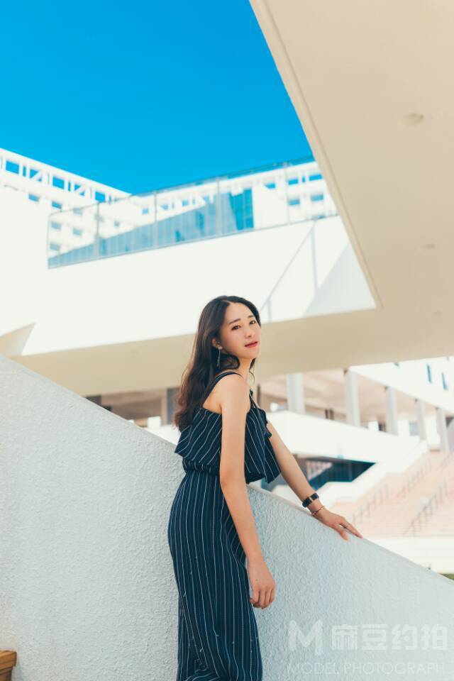 校园模特