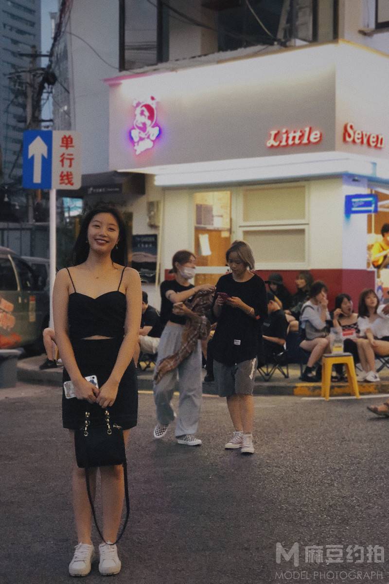 妆容模特