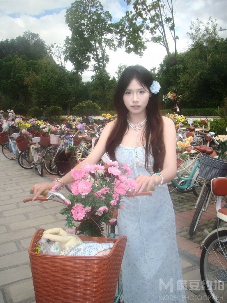 妆容模特