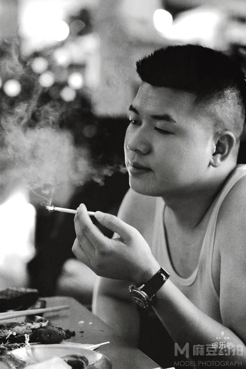 纪实模特