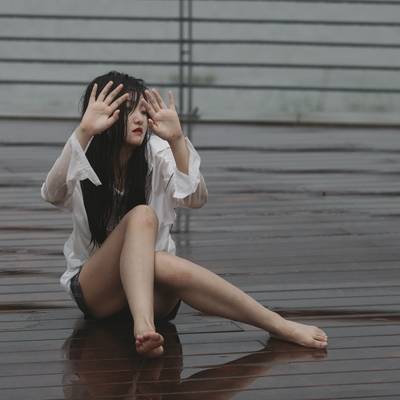 情绪模特