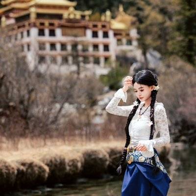 汉服模特