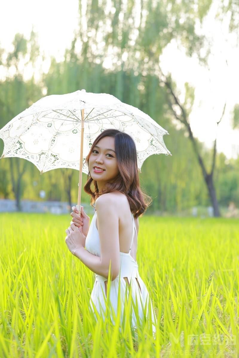 纪实模特