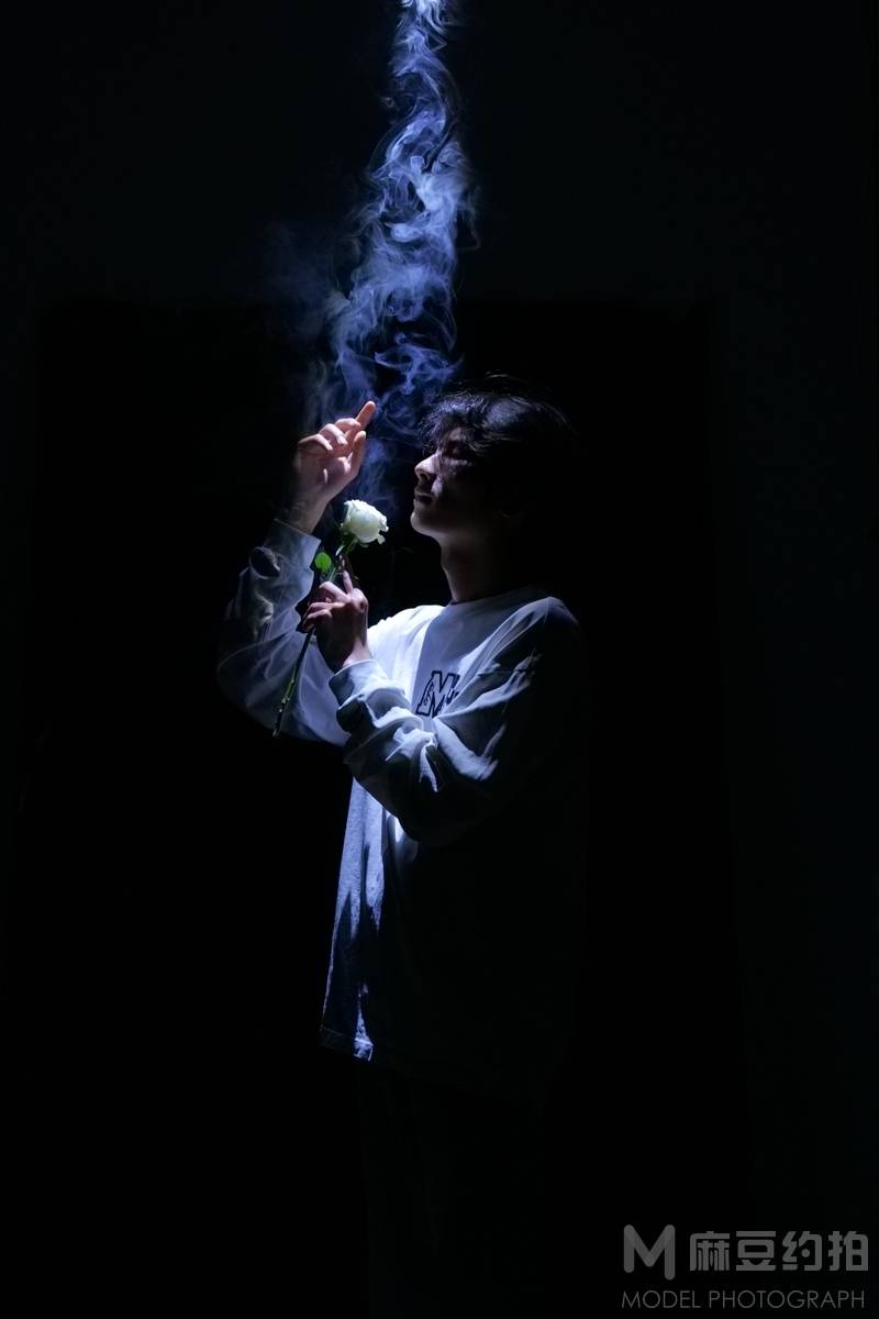 黑白模特