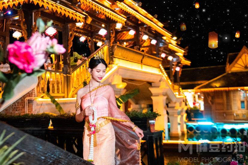 夜景模特