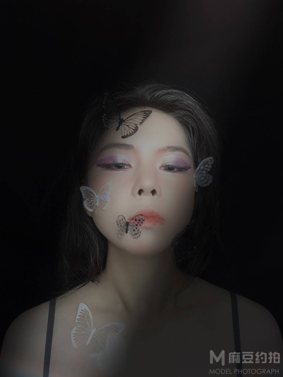 妆容模特