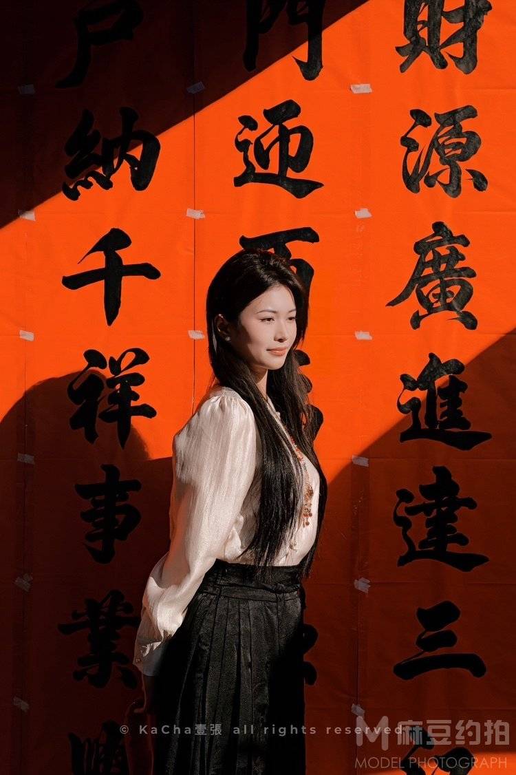汉服模特