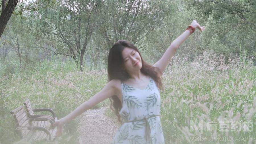 清新模特