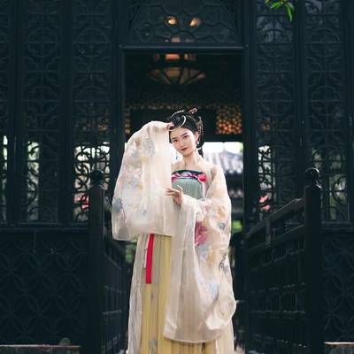 妆容模特