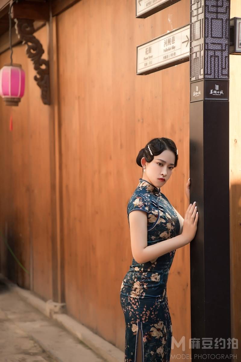 胶片模特