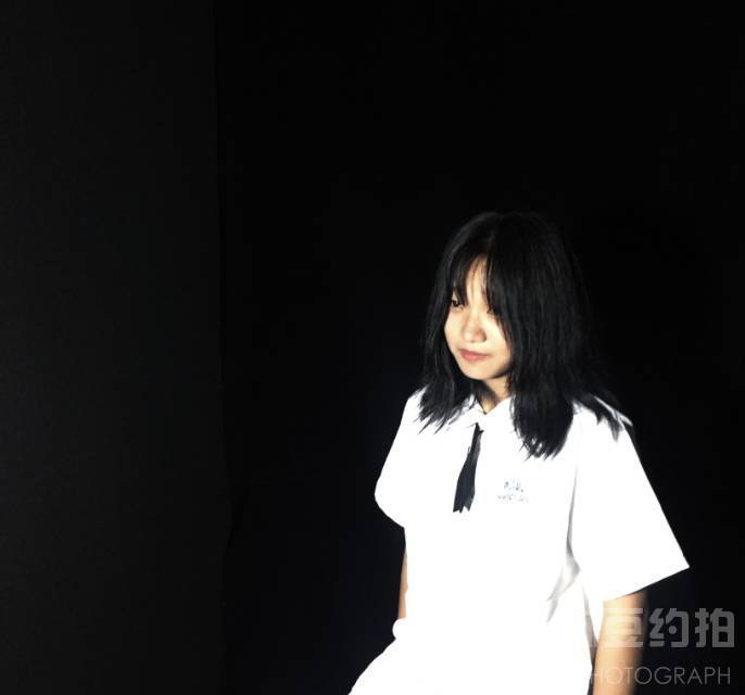 黑白模特