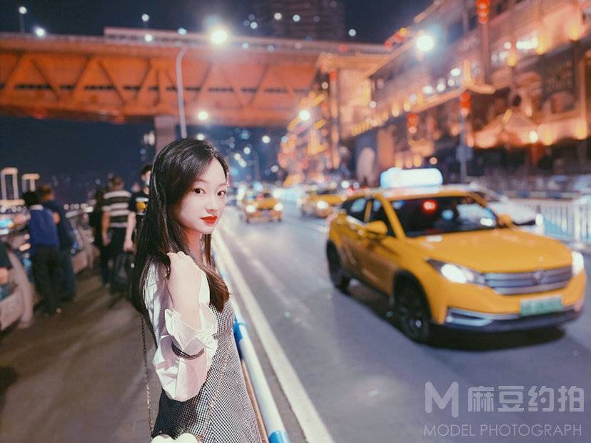 夜景模特