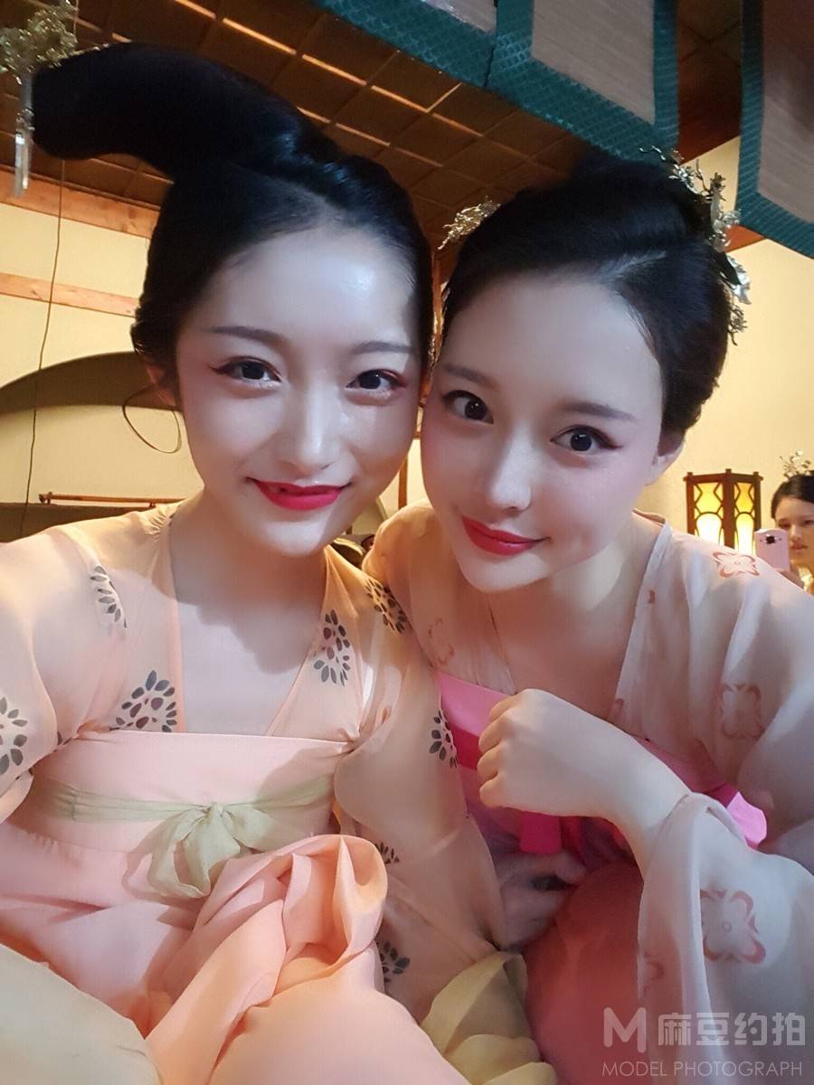 情侣模特