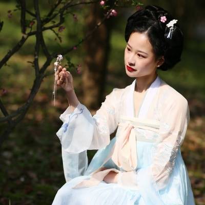 汉服模特