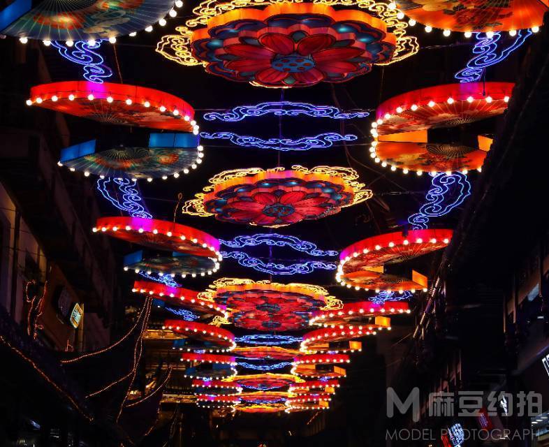 夜景模特