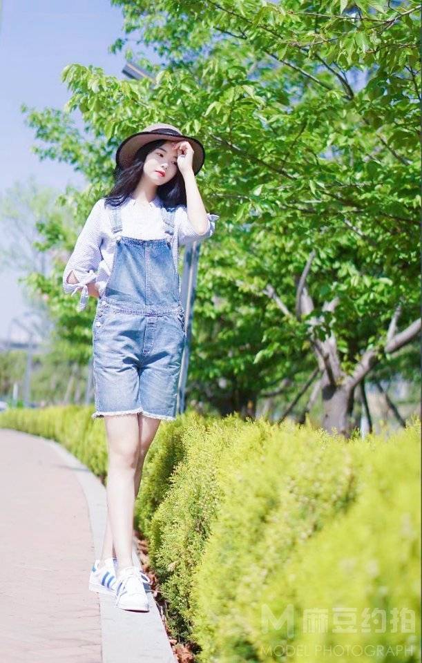 校园模特