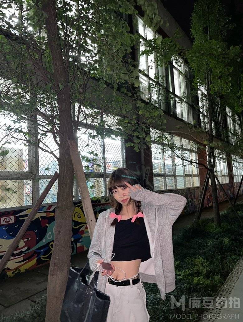 校园模特