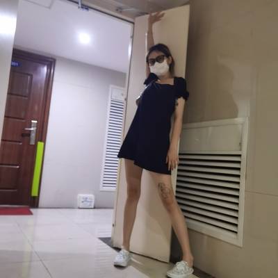 黑白模特