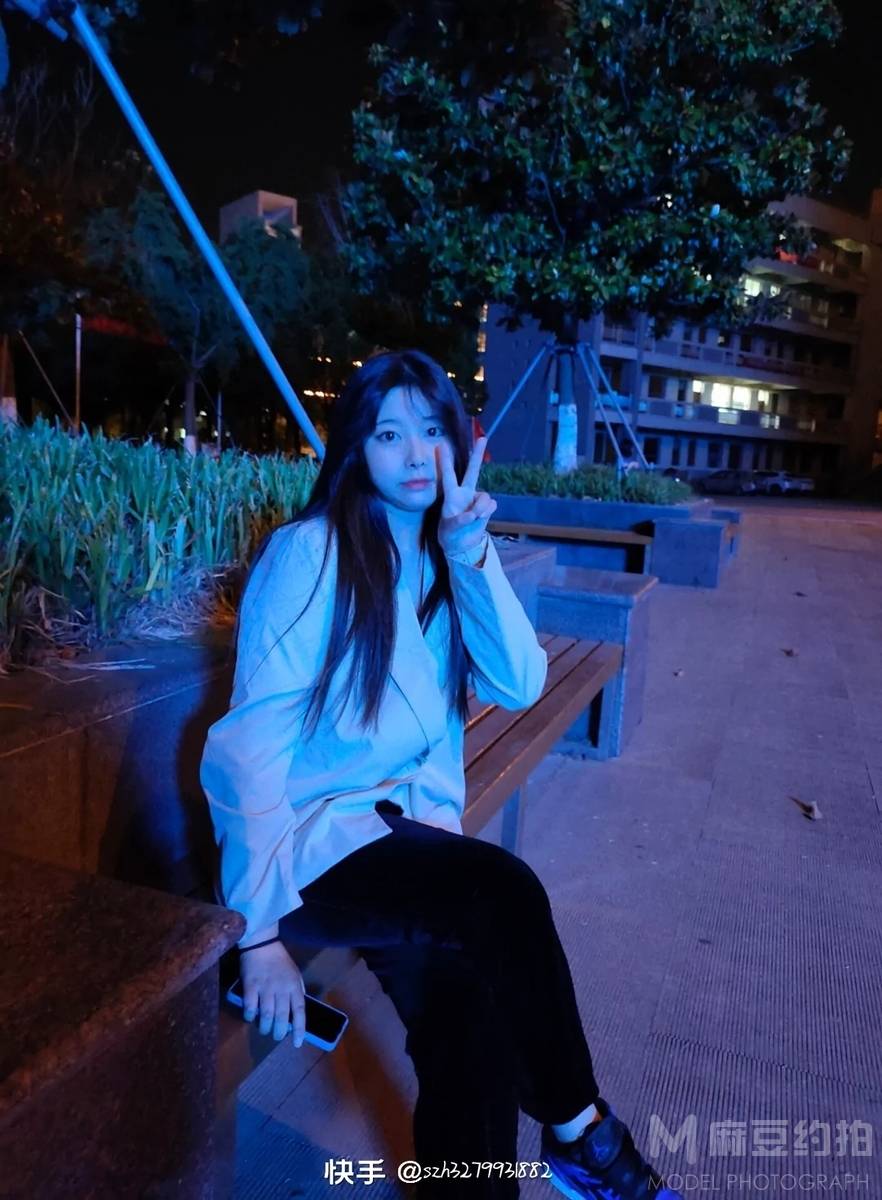 夜景模特