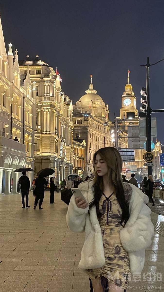 校园模特