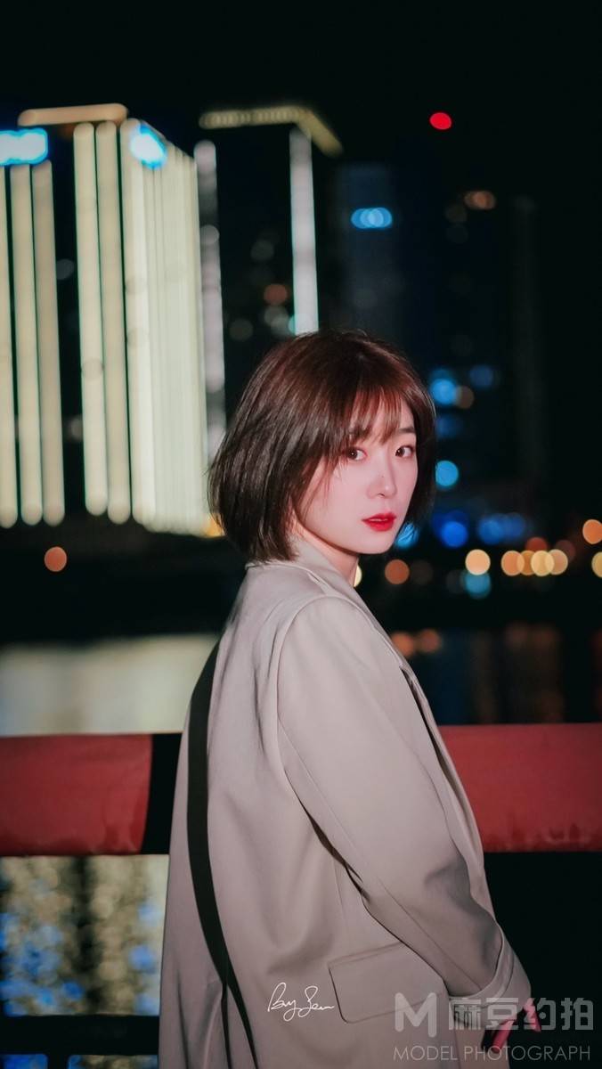 夜景模特