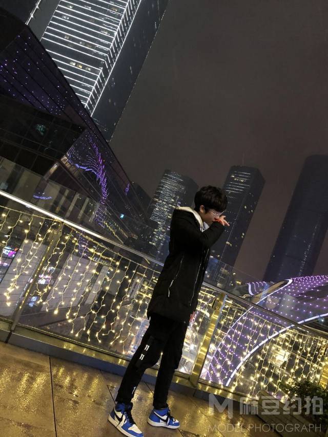 情侣模特