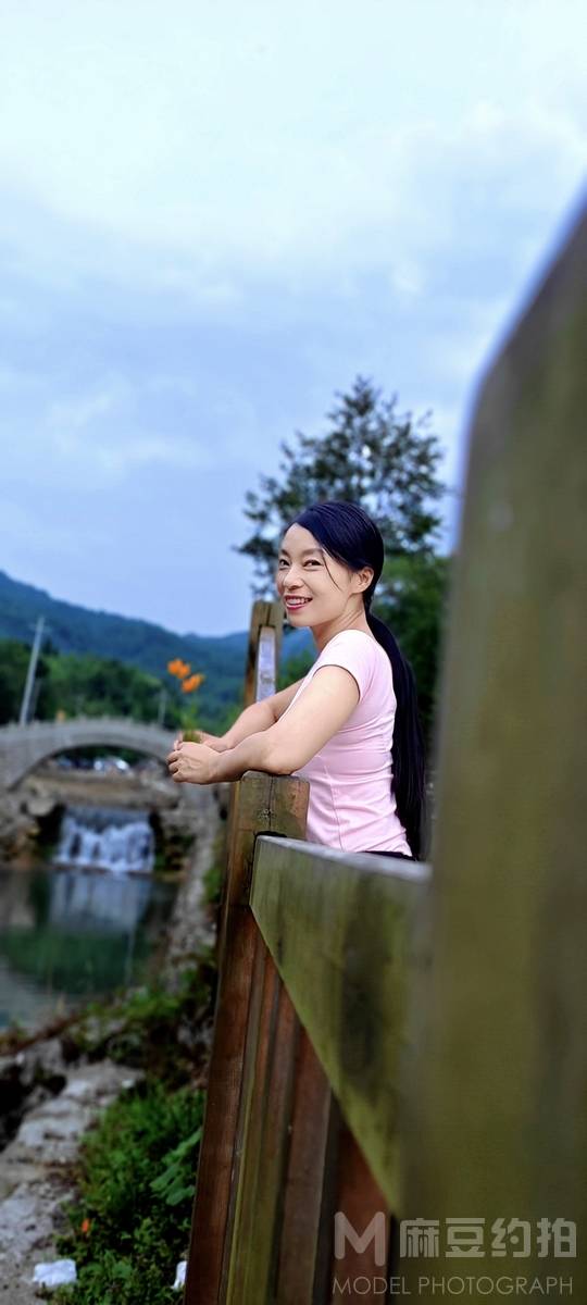 清新模特